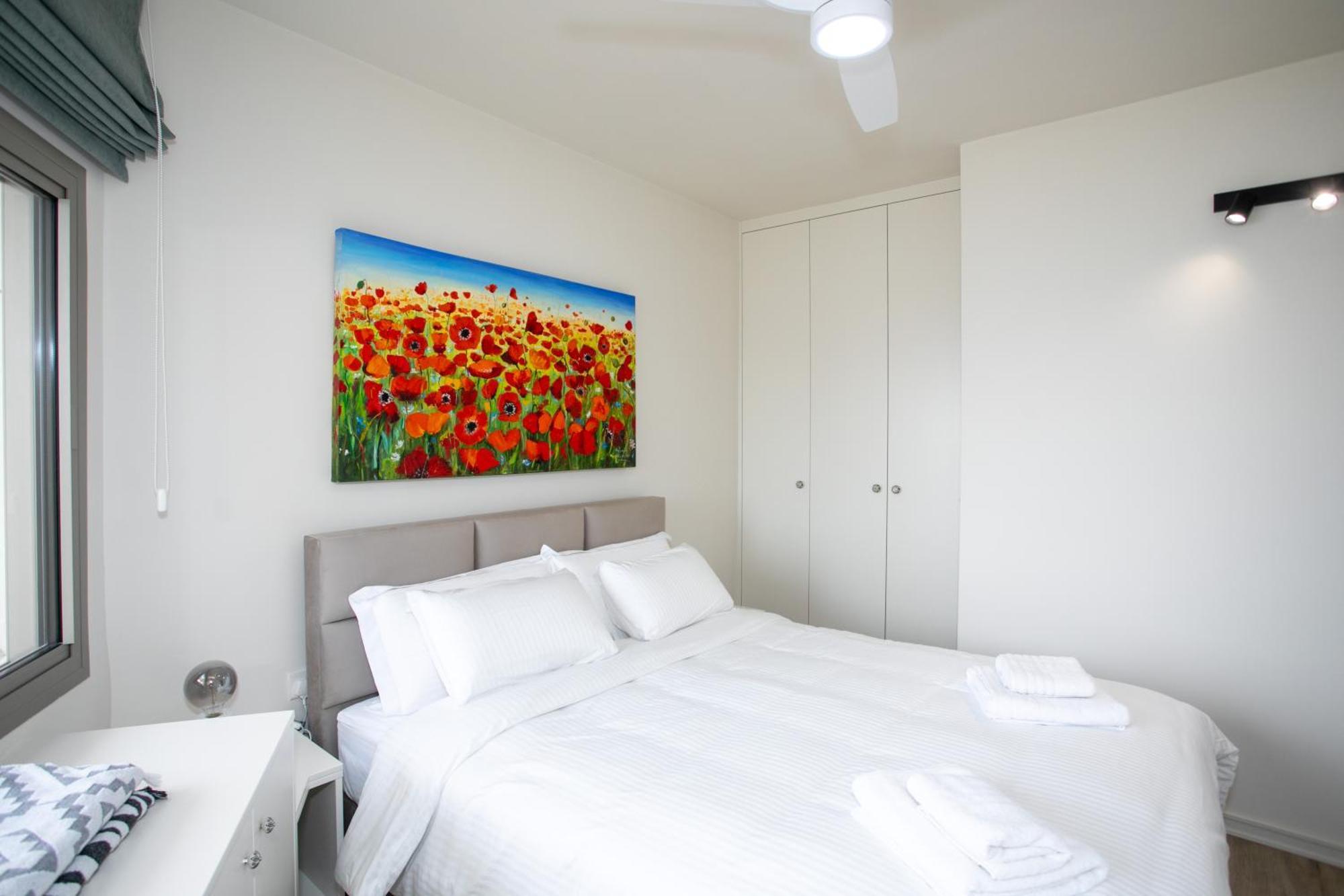 Palmove Luxurious Beachfront Apt Larnaca Exterior foto